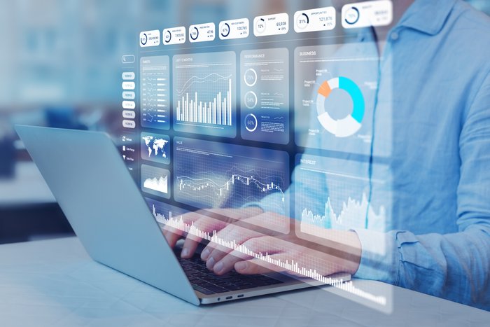 Grafik Laptop und Business-Dashboard mit Grafiken
